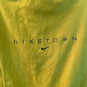 Vintage 90's Niketown Fleece Sweater Vest Size   MED Yellow Full Zip  Therma Fit